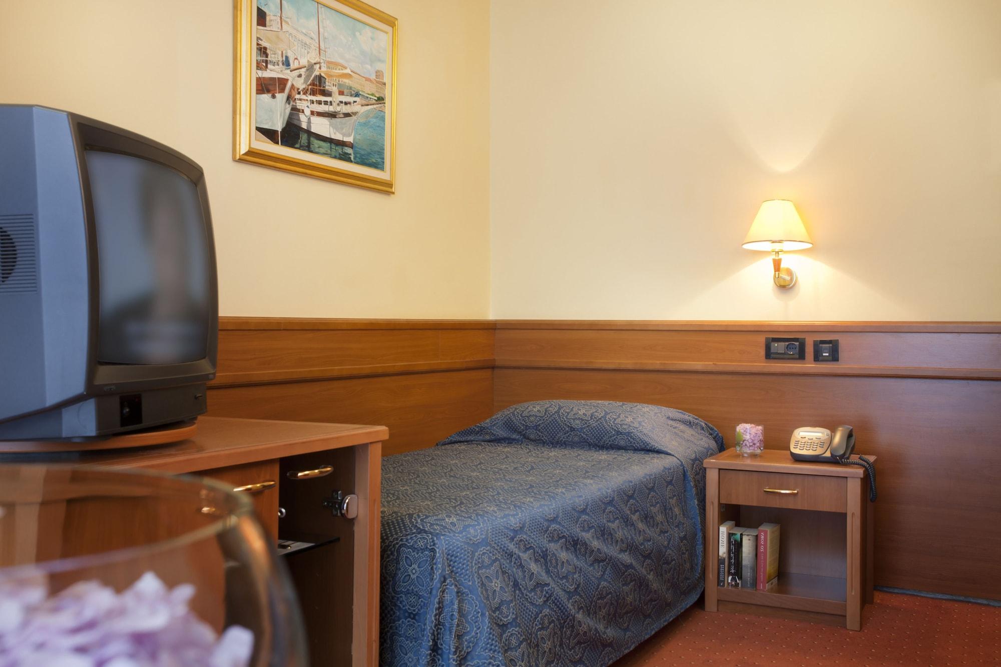 Hotel Kristal - Liburnia Opatija Dış mekan fotoğraf