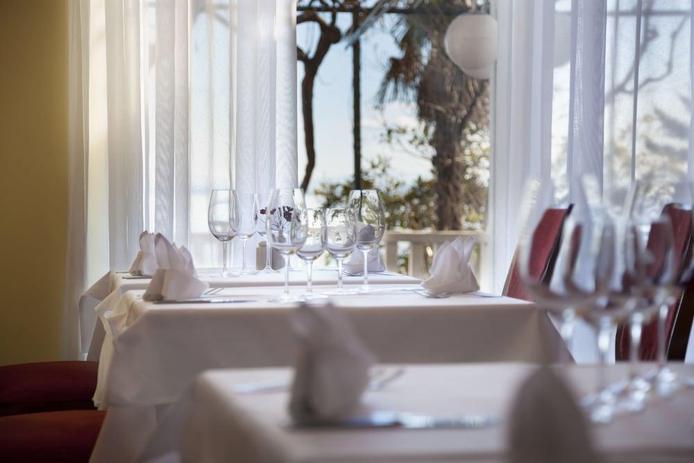 Hotel Kristal - Liburnia Opatija Dış mekan fotoğraf
