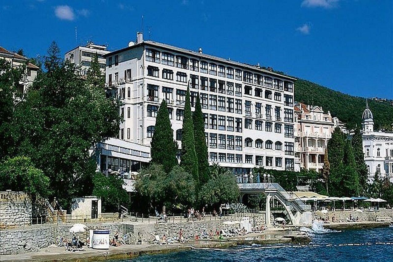 Hotel Kristal - Liburnia Opatija Dış mekan fotoğraf